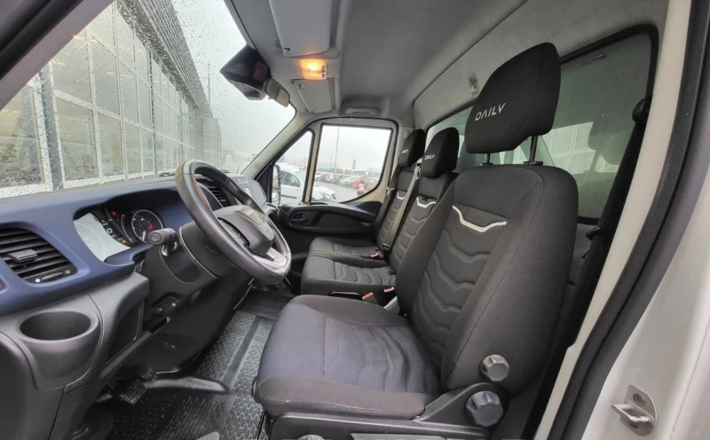 Iveco 35c18 HI-MATIC* БОРД-1000кг* КЛИМА* LED* ДО3.5Т, снимка 6 - Бусове и автобуси - 48147169