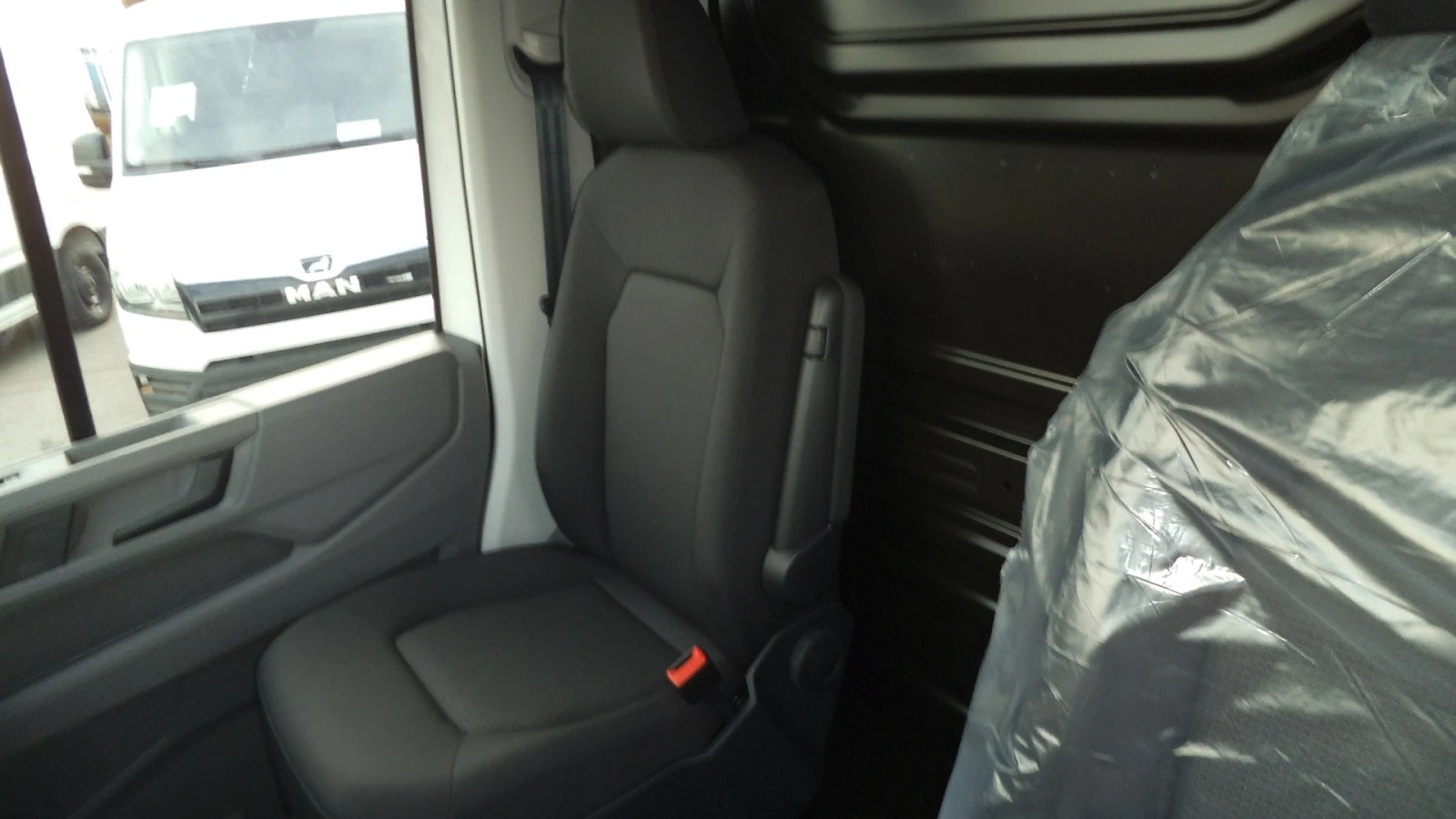 Man TGE 5.160 Window Van | Mobile.bg   11