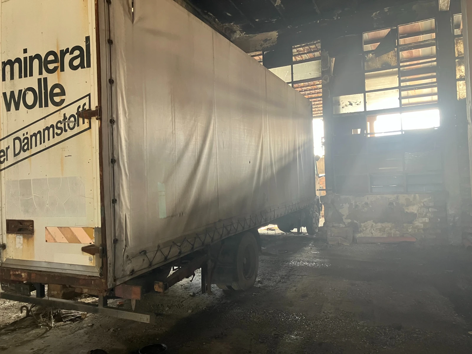 Mercedes-Benz 1117 ФУРГОН, снимка 6 - Камиони - 54092598