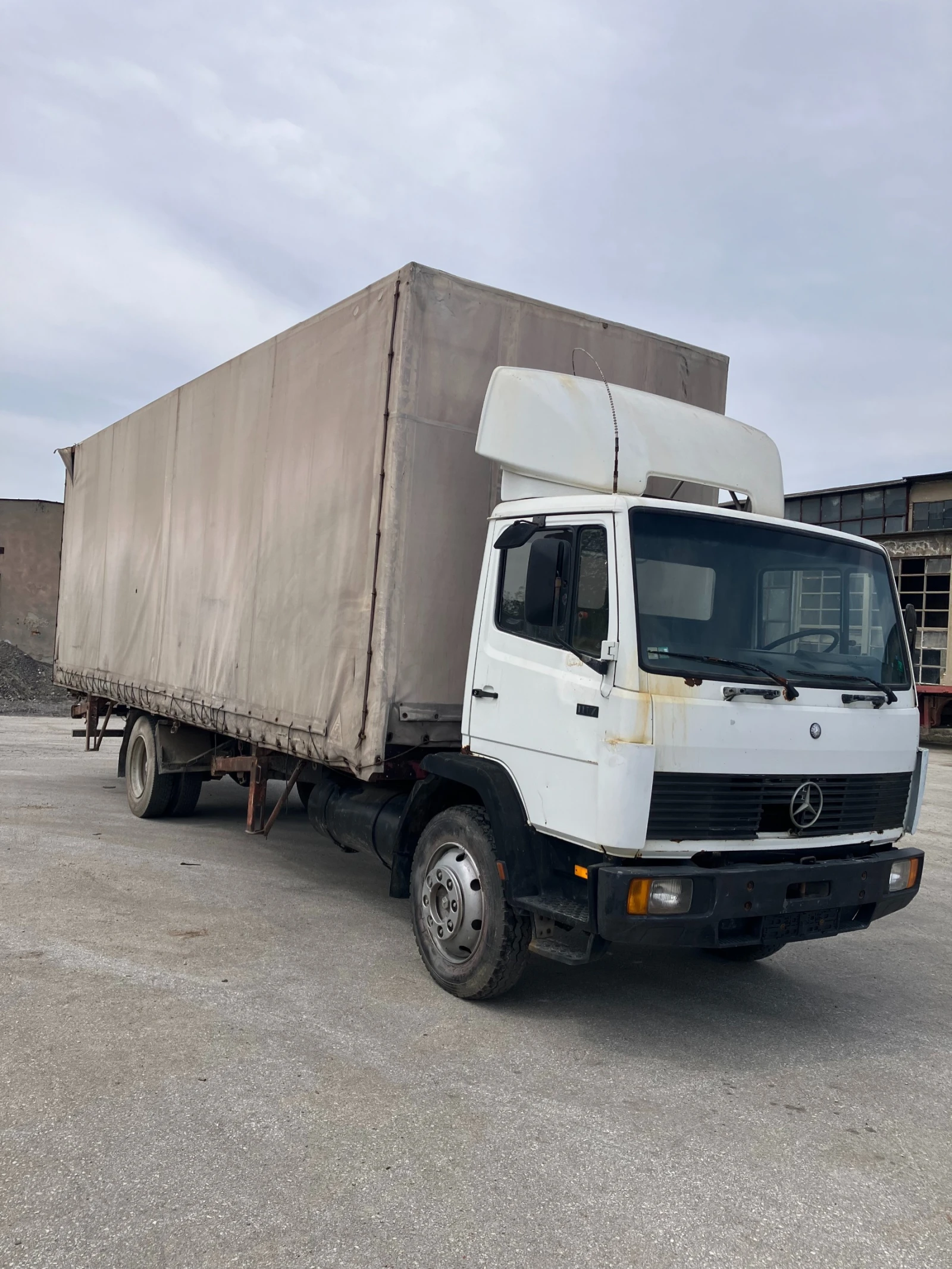 Mercedes-Benz 1117 ФУРГОН, снимка 5 - Камиони - 54407170