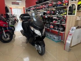Suzuki Burgman 400cc.