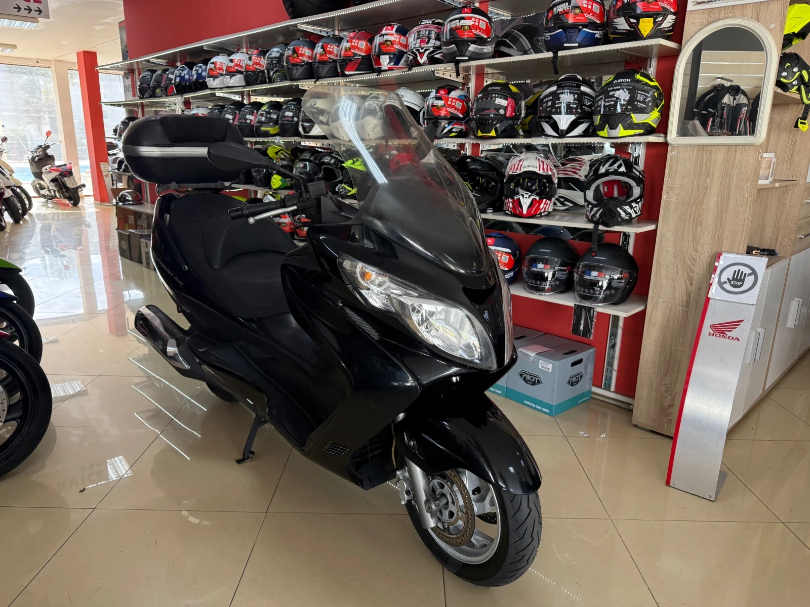 Suzuki Burgman 400cc. - изображение 2