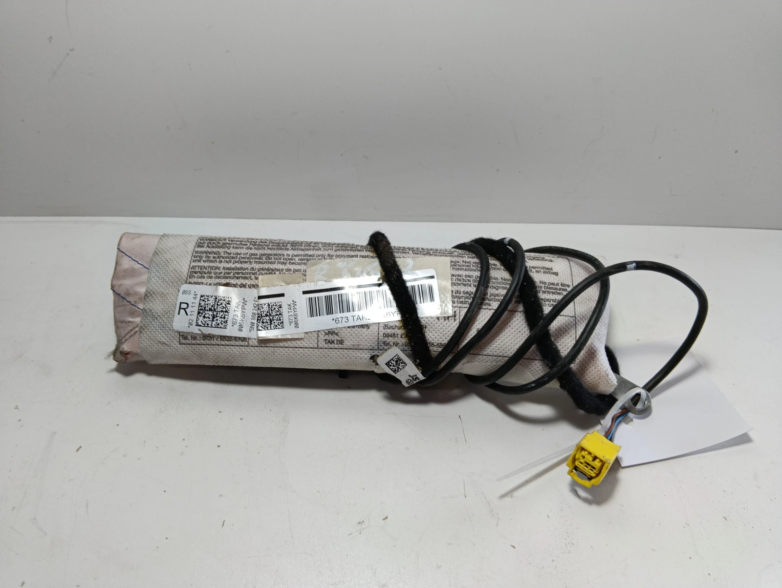еърбег седалка предна дясна 5N0880242F VW Tiguan