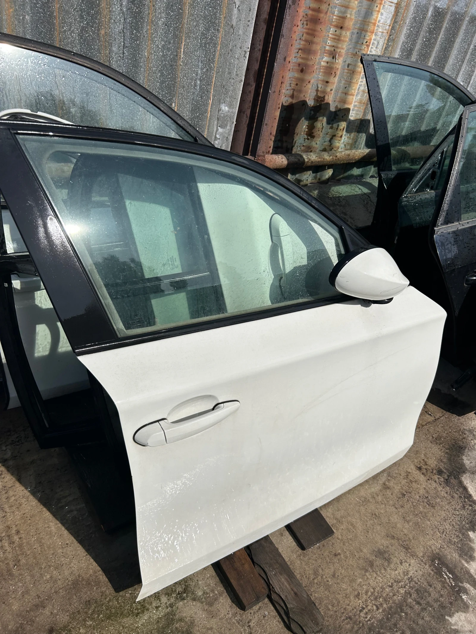 Врата за БМВ 1 Е87, снимка 2 - Части - 56439359