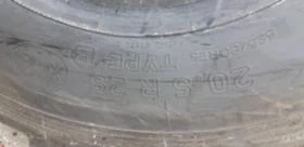 Гуми, снимка 4