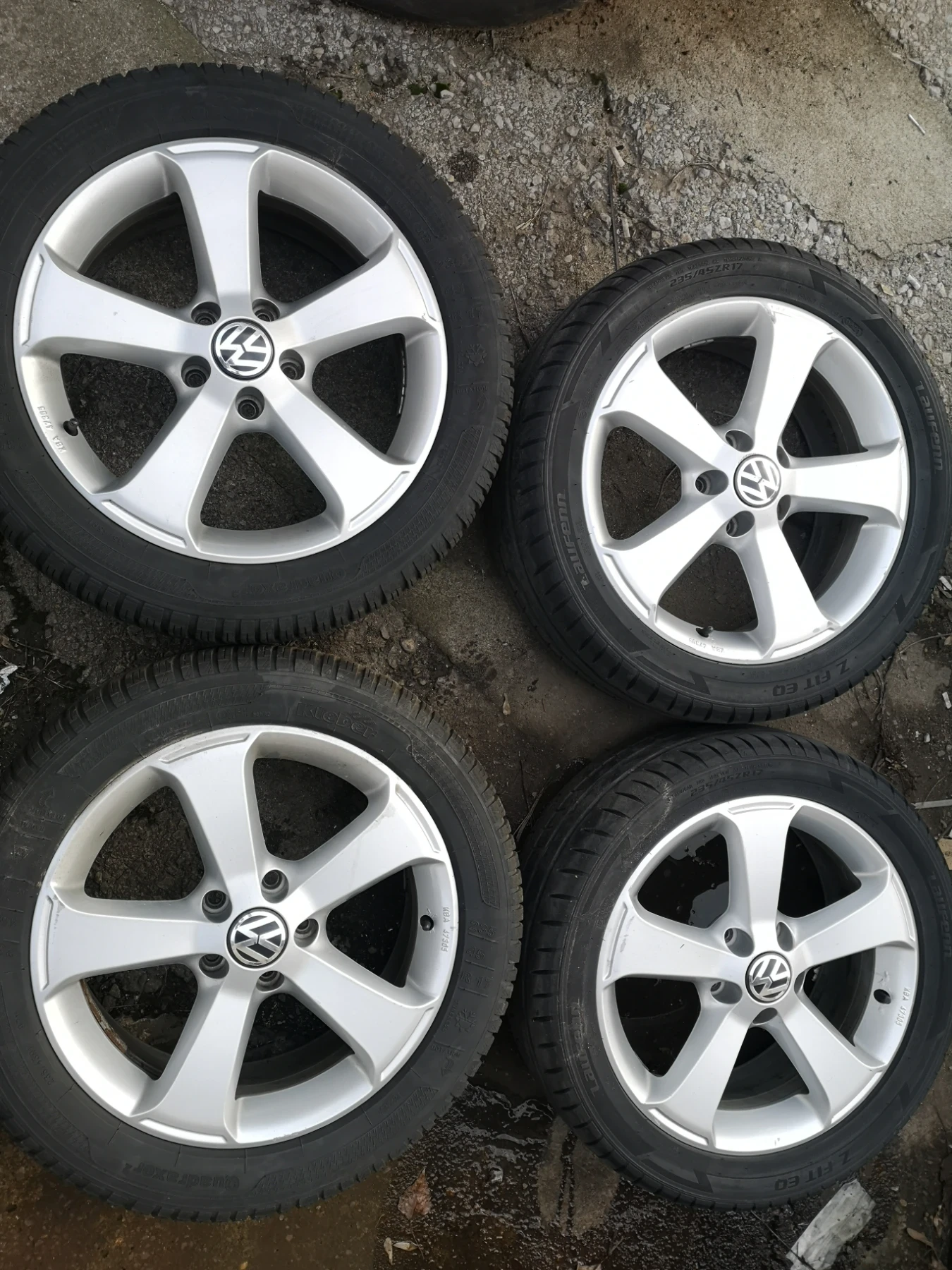    235/45R17  VW | Mobile.bg   2
