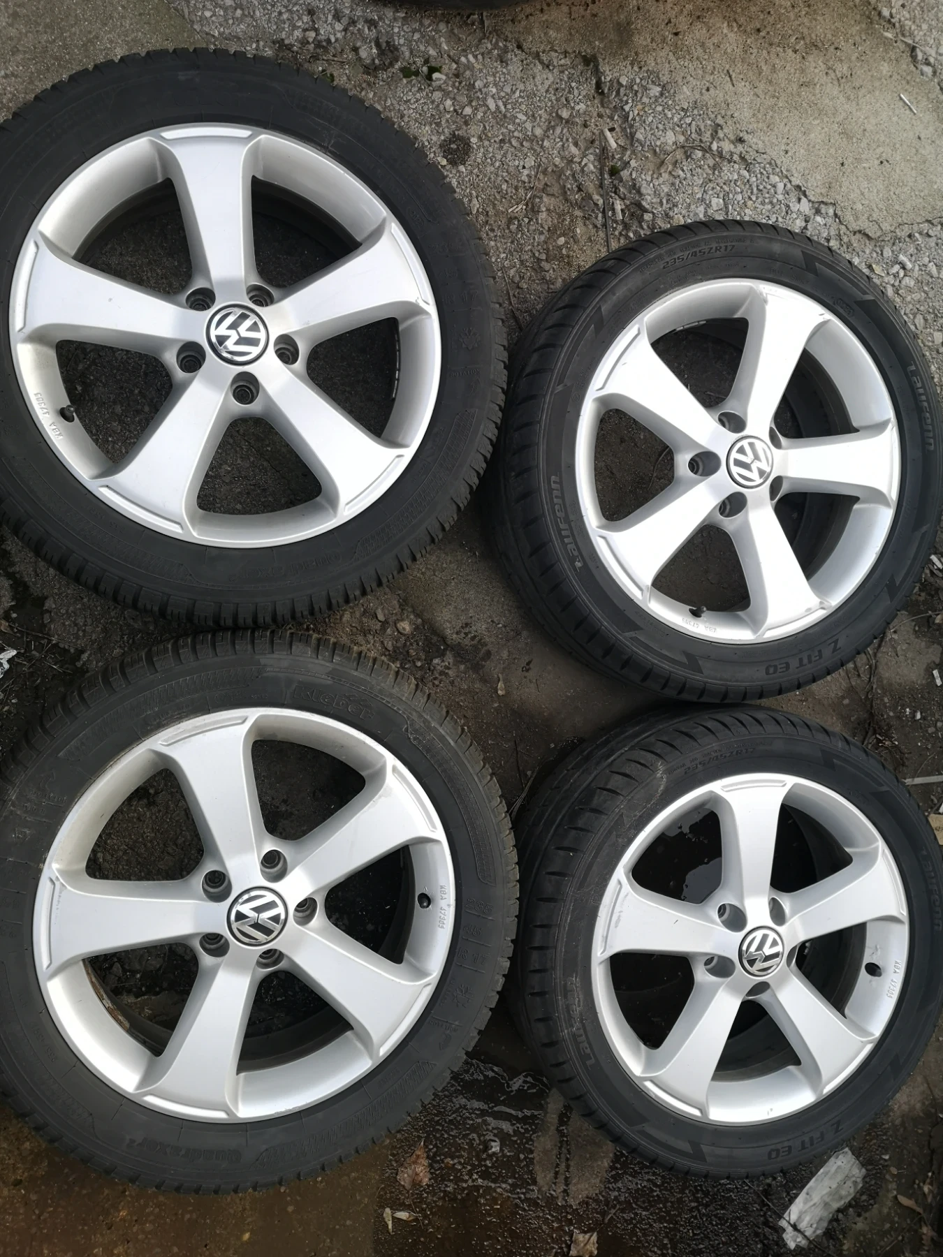    235/45R17  VW | Mobile.bg   1