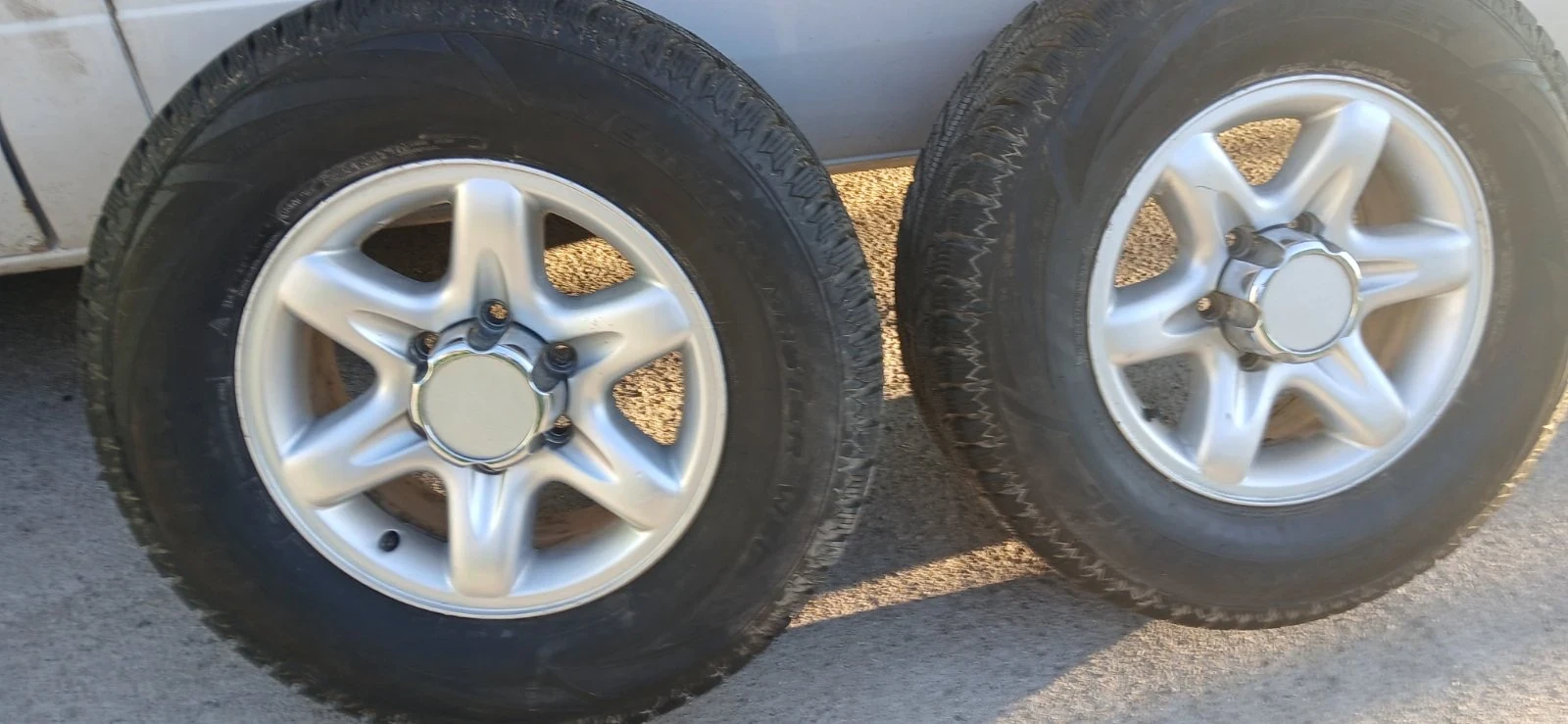 ���� � ������ 245/70R16 | Mobile.bg � ����������� 1