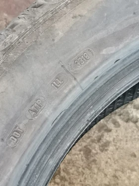Гуми Зимни 235/50R18, снимка 5 - Гуми и джанти - 52946960