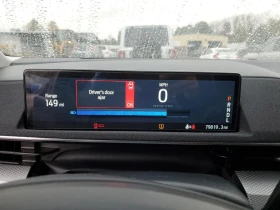 Ford Mustang Mach-E Select AWD, снимка 9