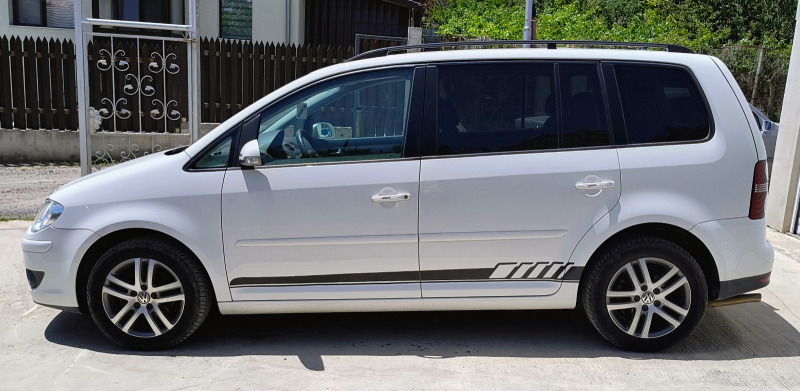 VW Touran 2.0 EcoFuel , снимка 2 - Автомобили и джипове - 46699158