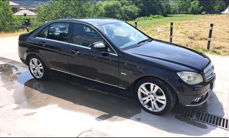 Mercedes-Benz C 220, снимка 3 - Автомобили и джипове - 46813533