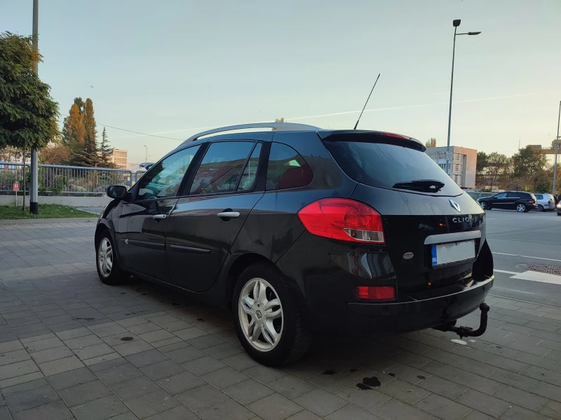 Renault Clio 1.6i 16V ГАЗ, снимка 4 - Автомобили и джипове - 47820771