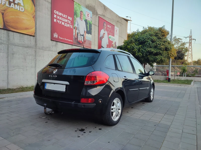 Renault Clio 1.6i 16V ГАЗ, снимка 3 - Автомобили и джипове - 47820771