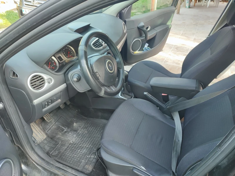 Renault Clio 1.6i 16V ГАЗ, снимка 12 - Автомобили и джипове - 47820771