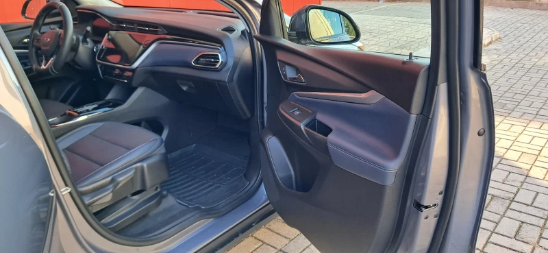 Chevrolet Bolt EUV, снимка 8 - Автомобили и джипове - 52322266