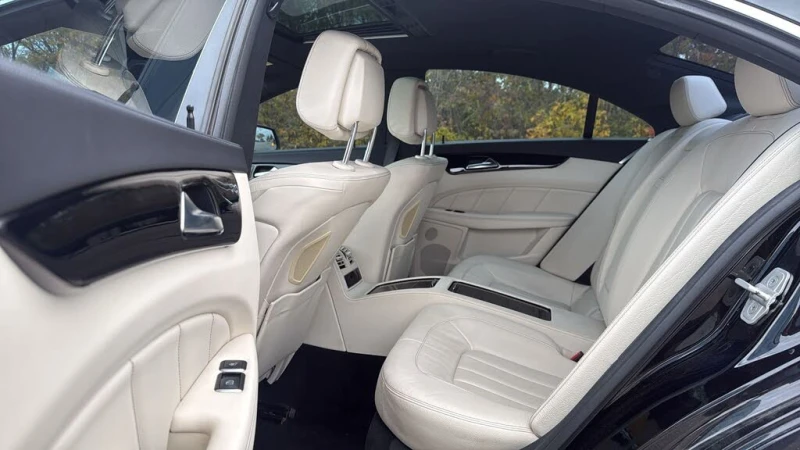 Mercedes-Benz CLS 550 4Matic* , снимка 8 - Автомобили и джипове - 52644631