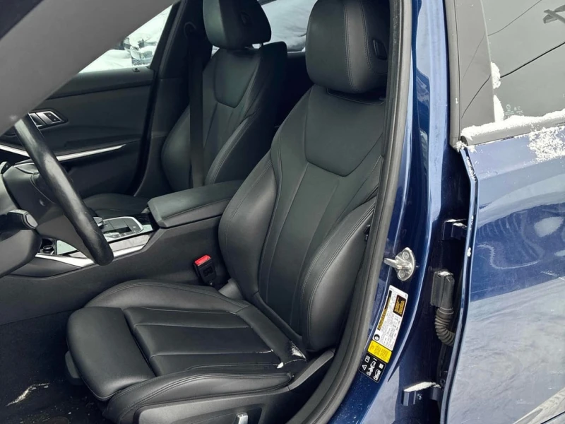 BMW 330 i xDrive 2019 * CARFAX * БЕЗ ПЪРВОНАЧАЛНА ВНОСКА, снимка 11 - Автомобили и джипове - 53119140