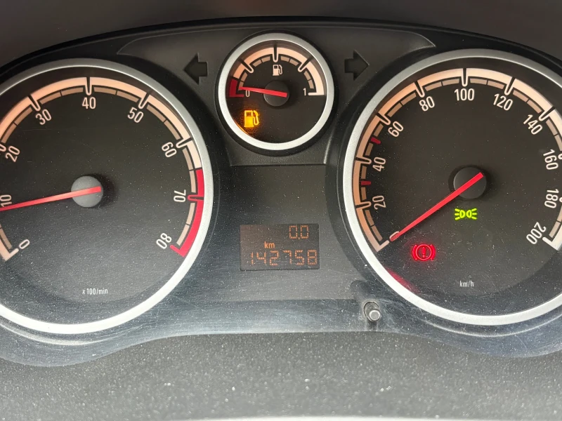 Opel Corsa, снимка 8 - Автомобили и джипове - 53212519