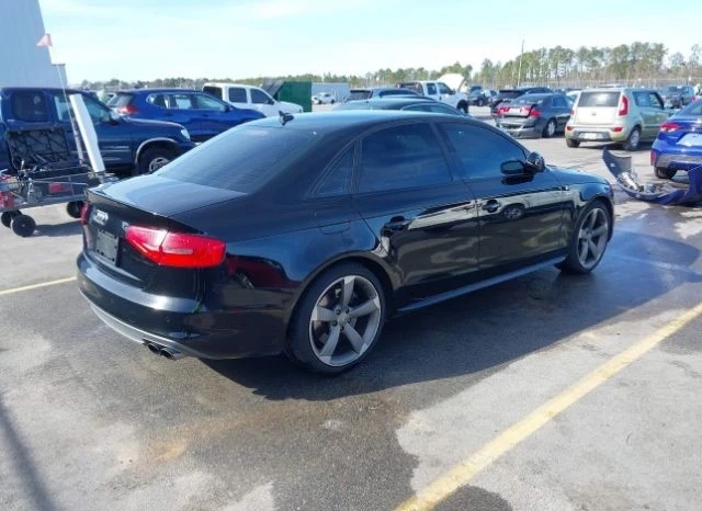 Audi S4 Quattro* S-Ttonic* Keyless* Алкантара* Подгрев* , снимка 3 - Автомобили и джипове - 48764851