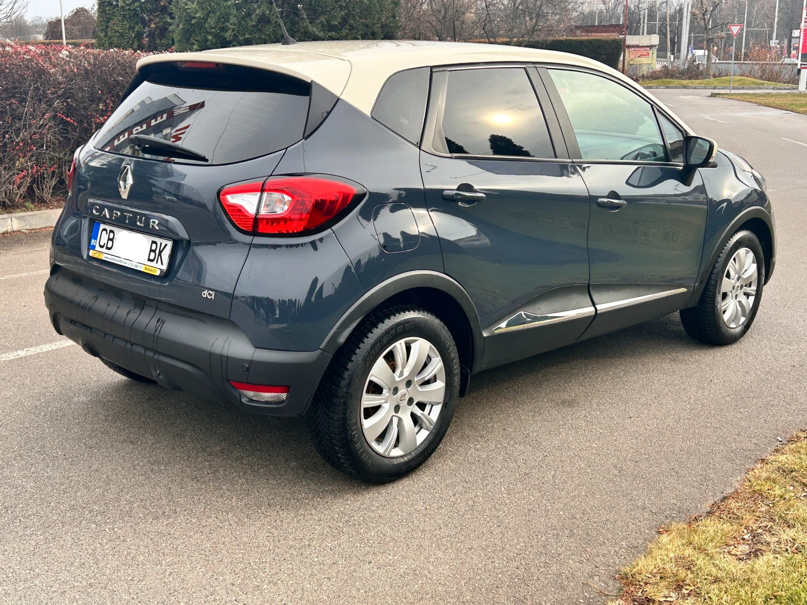 Renault Captur 1.5dci - изображение 4