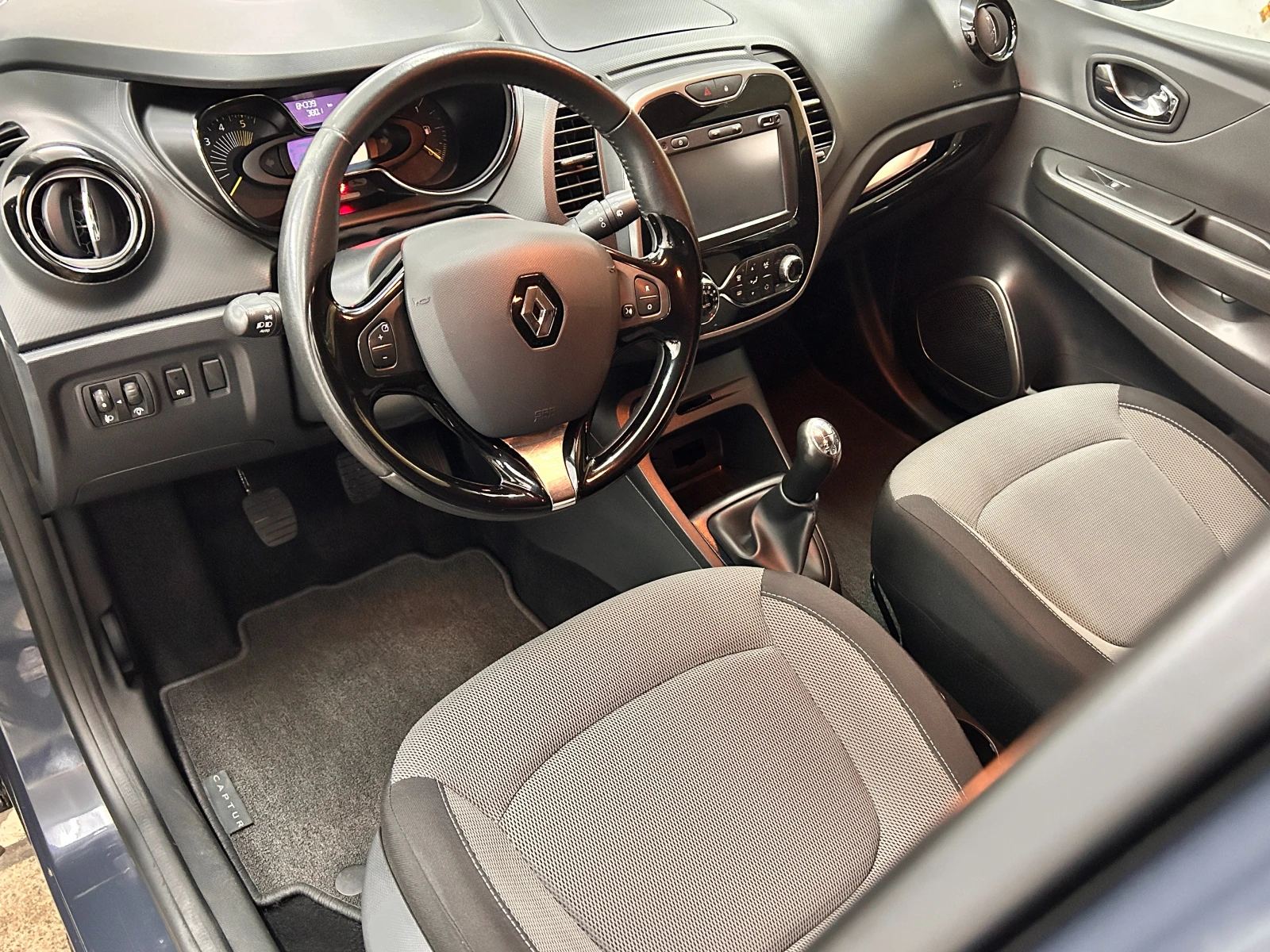 Renault Captur 1.5dci - изображение 6