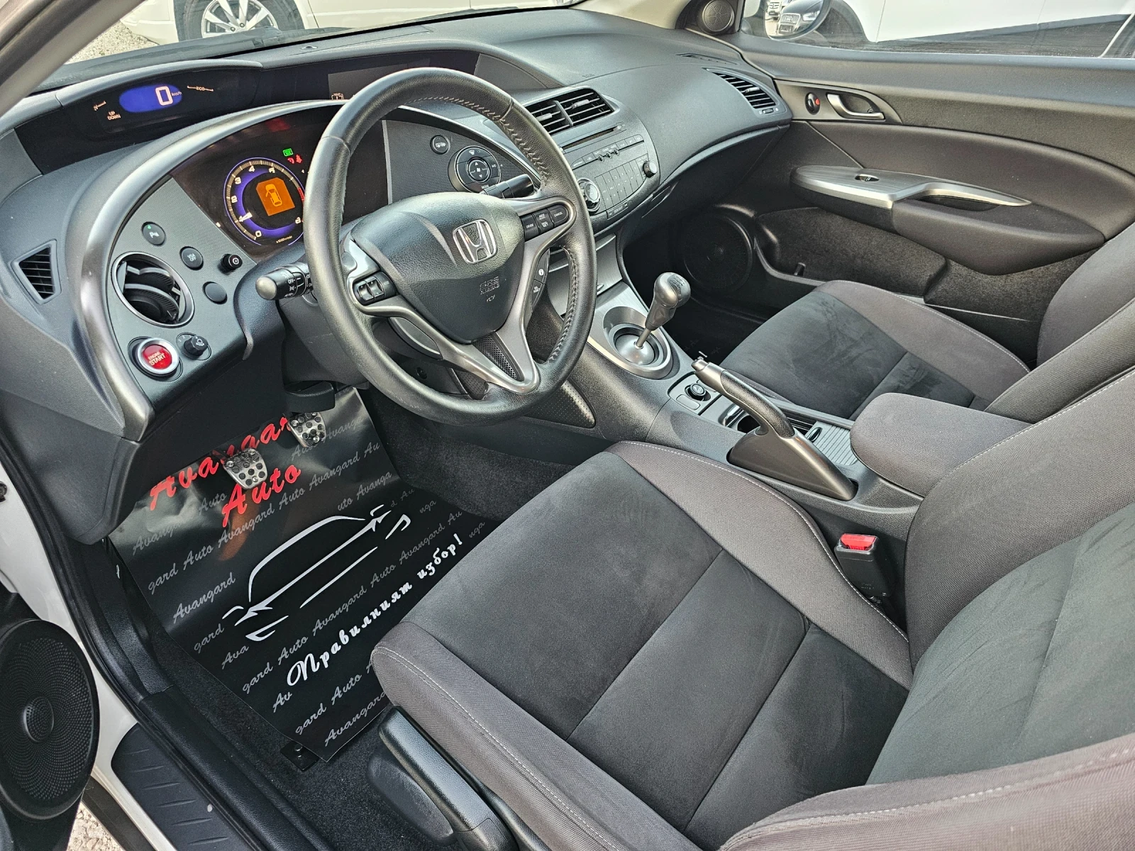 Honda Civic 1.4i, 100к.с. - изображение 8