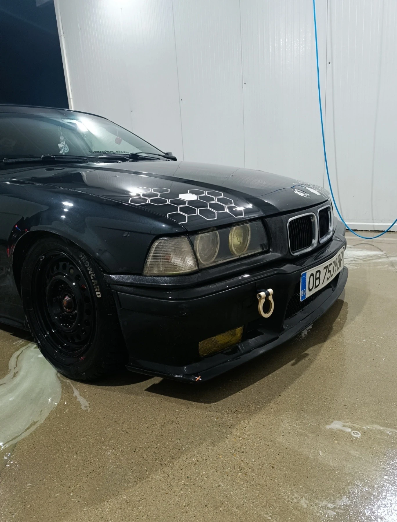 BMW 320  - изображение 2