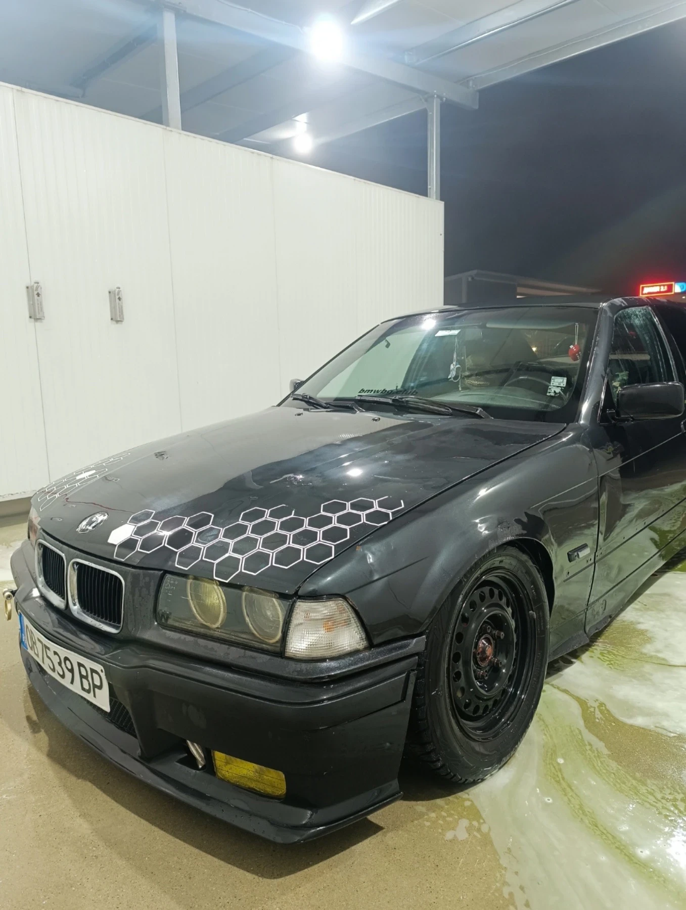 BMW 320  - изображение 5