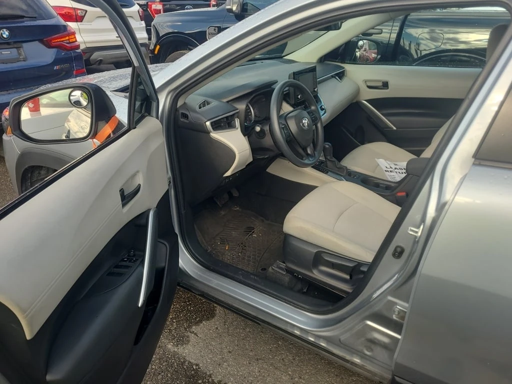 Toyota Corolla Cross * L * CARFAX * БЕЗ ПЪРВОНАЧАЛНА ВНОСКА - изображение 5