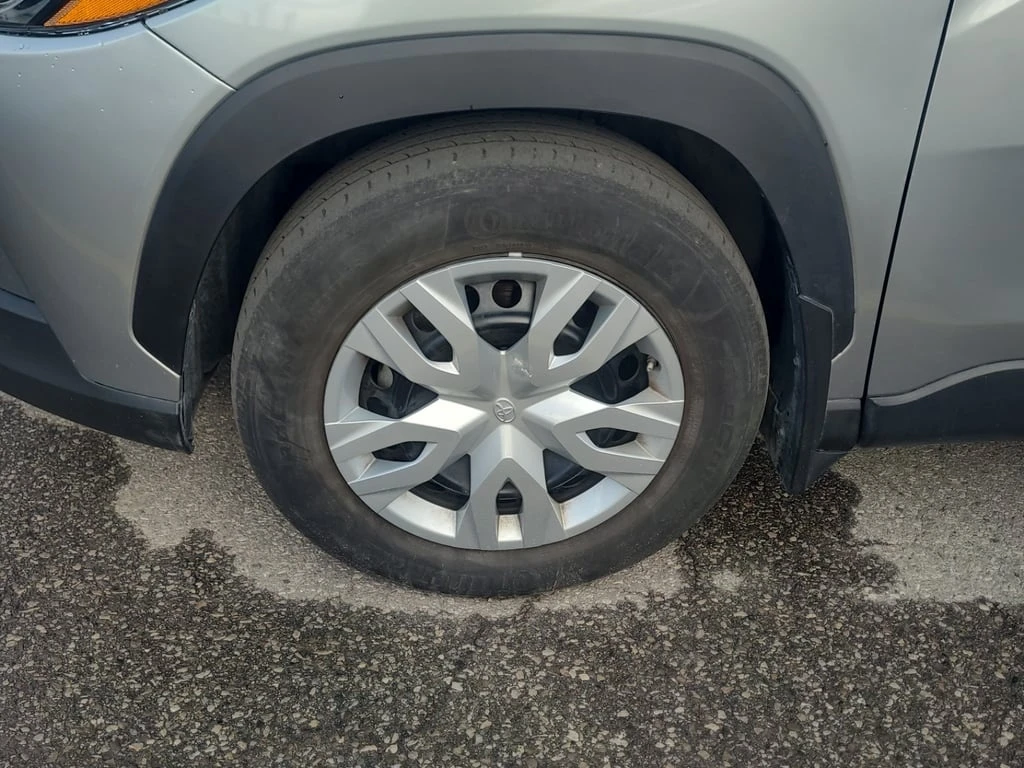 Toyota Corolla Cross * L * CARFAX *    | Mobile.bg   16