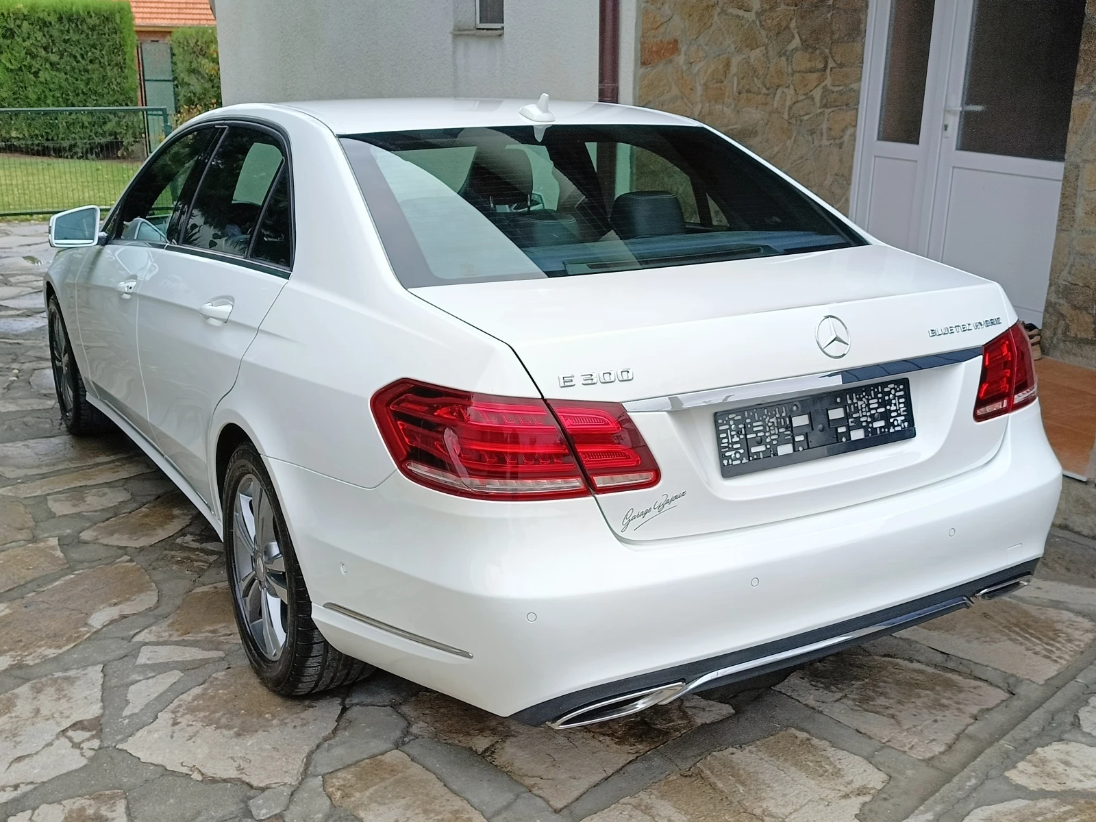 Mercedes-Benz E 300 2.1cdi Hybrid - изображение 4