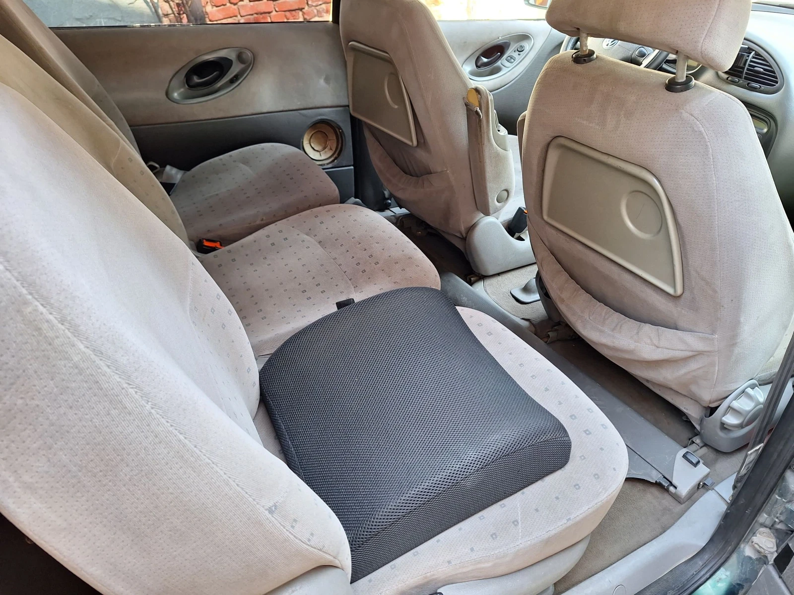 VW Sharan 1.9 tdi 6+ 1 , снимка 10 - Автомобили и джипове - 53875149