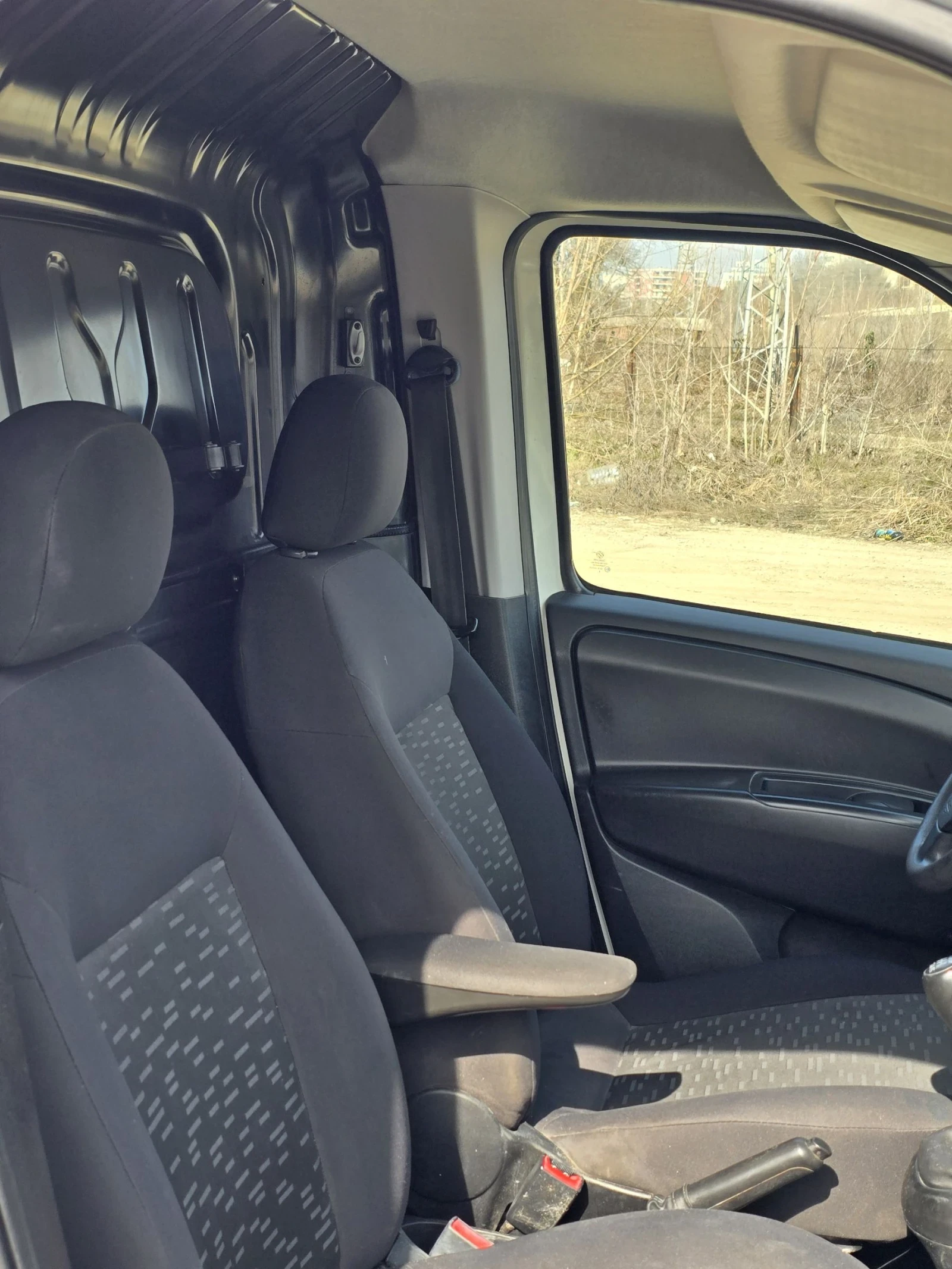 Opel Combo 1.3 MJT 2015 г. Клима, Темпомат, снимка 12 - Автомобили и джипове - 54225184