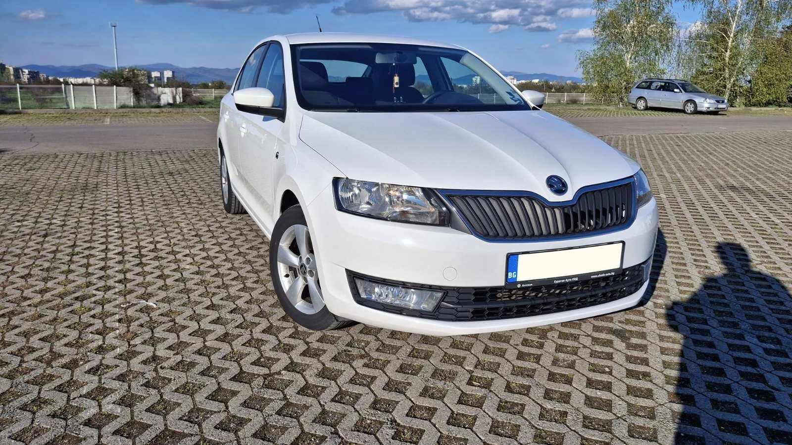 Skoda Rapid, снимка 3 - Автомобили и джипове - 54254344