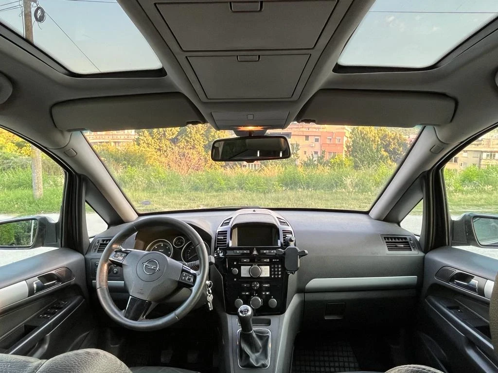 Opel Zafira 1.9 CDTI, снимка 6 - Автомобили и джипове - 54323565