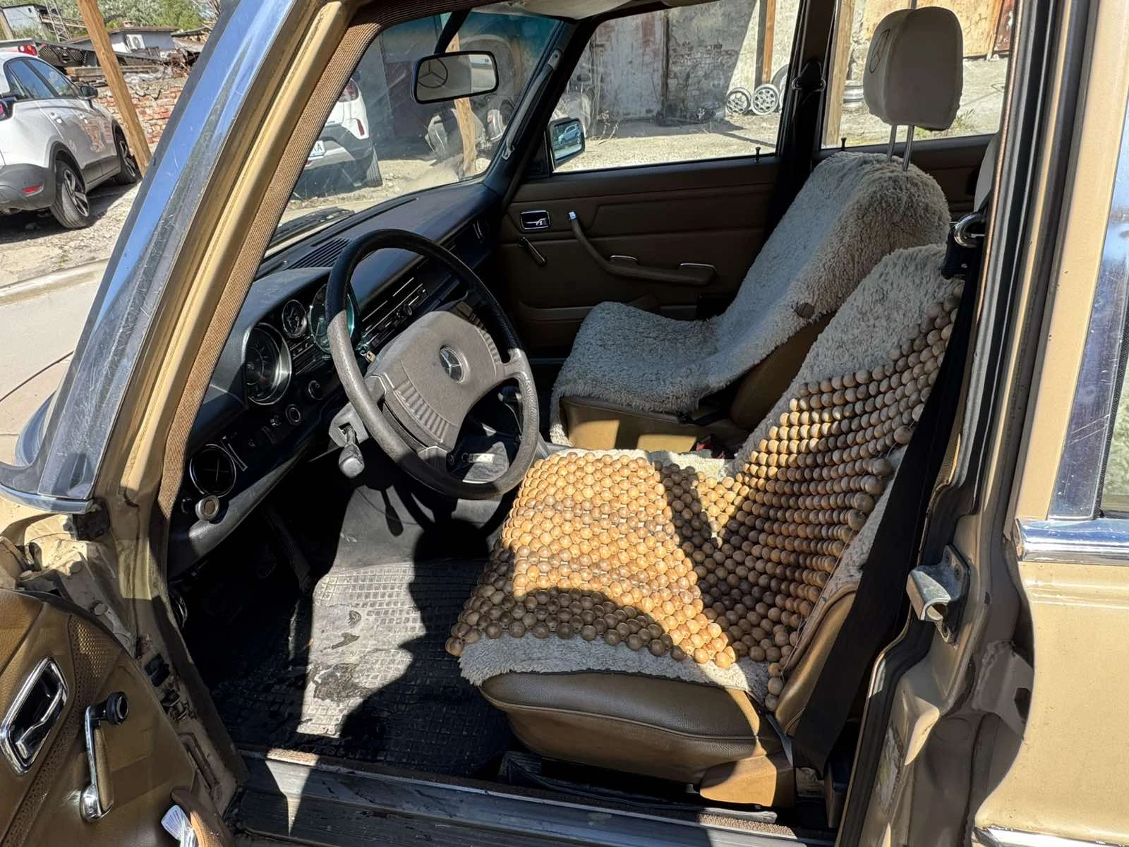 Mercedes-Benz 220, снимка 6 - Автомобили и джипове - 54362347