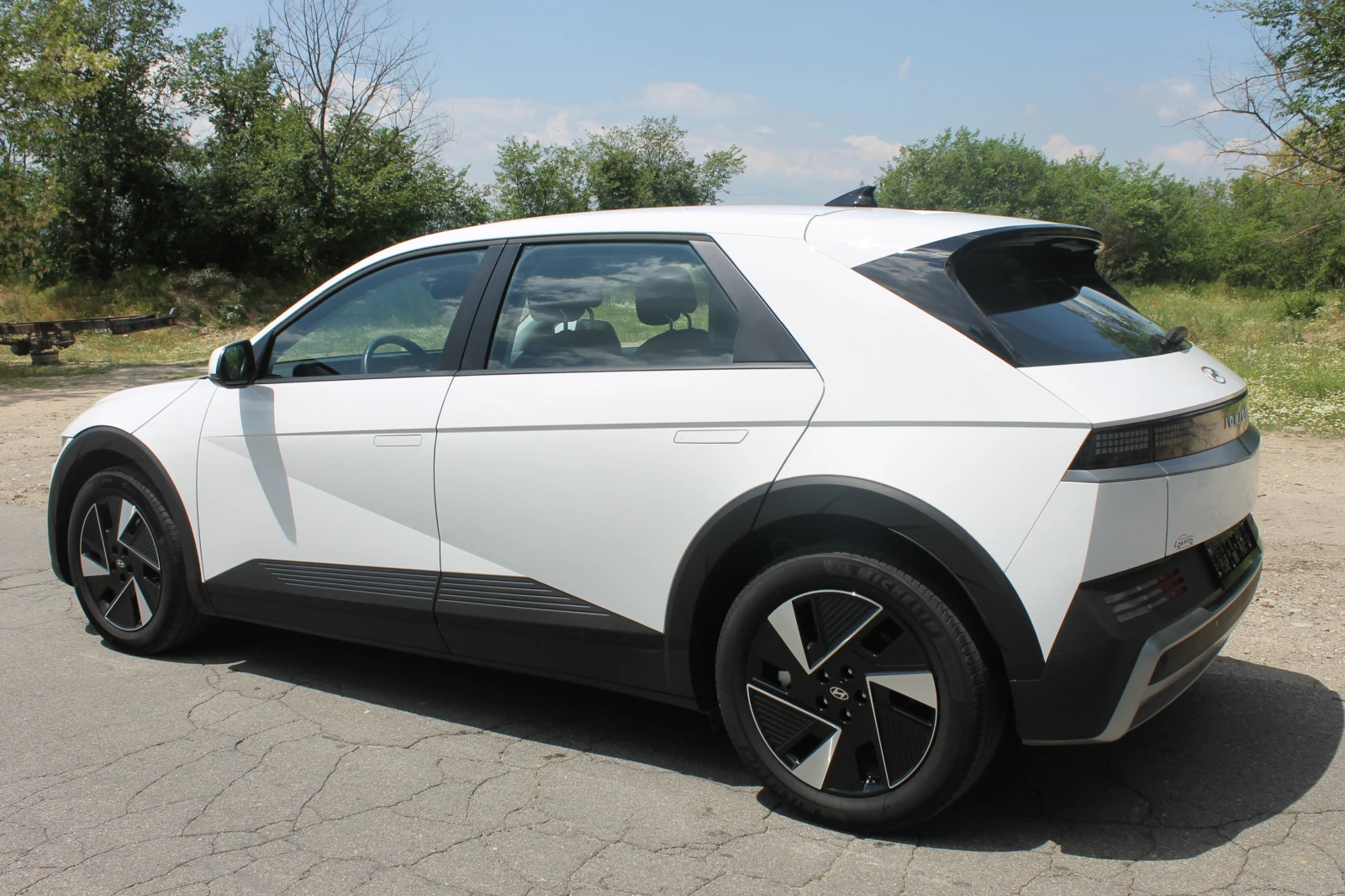Hyundai Ioniq 5 17300км, НАЛИЧЕН италия, снимка 2 - Автомобили и джипове - 54427143