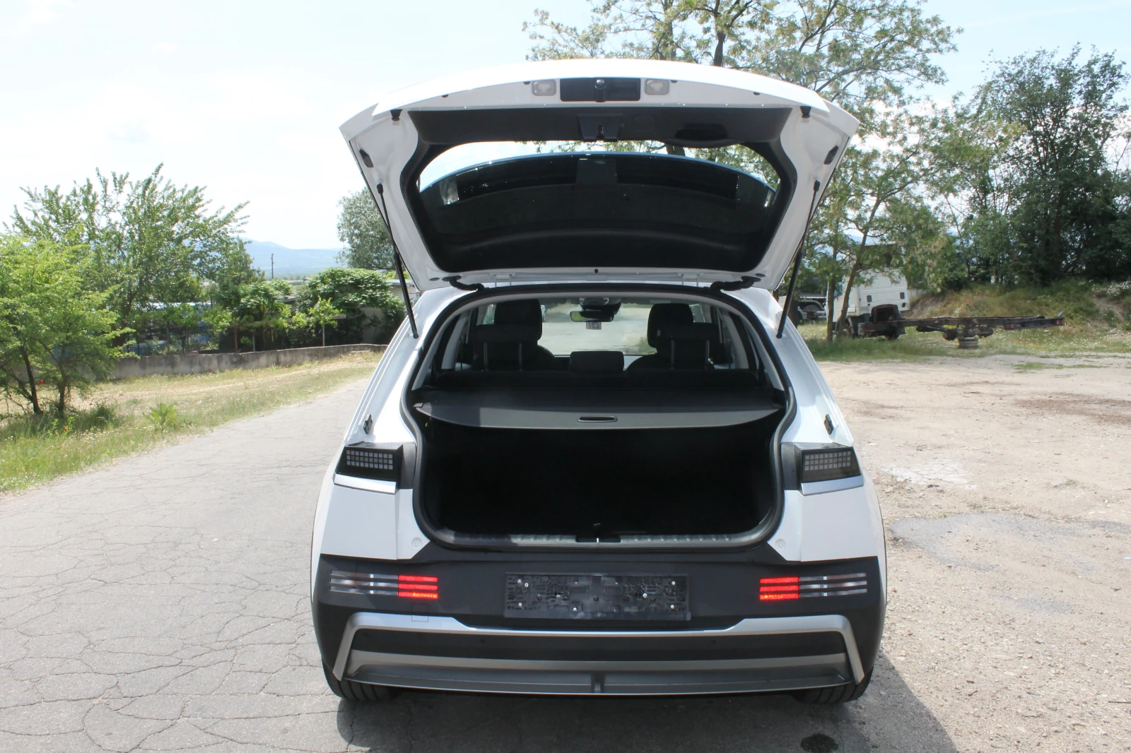 Hyundai Ioniq 5 17300км, НАЛИЧЕН италия, снимка 7 - Автомобили и джипове - 54427143