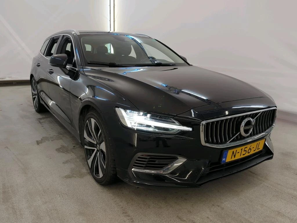 Volvo V60 T6 Inscription - Hybrid, снимка 3 - Автомобили и джипове - 54453056
