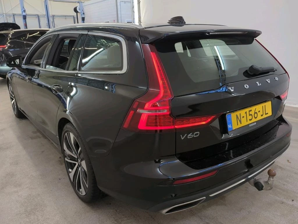Volvo V60 T6 Inscription - Hybrid, снимка 5 - Автомобили и джипове - 54453056