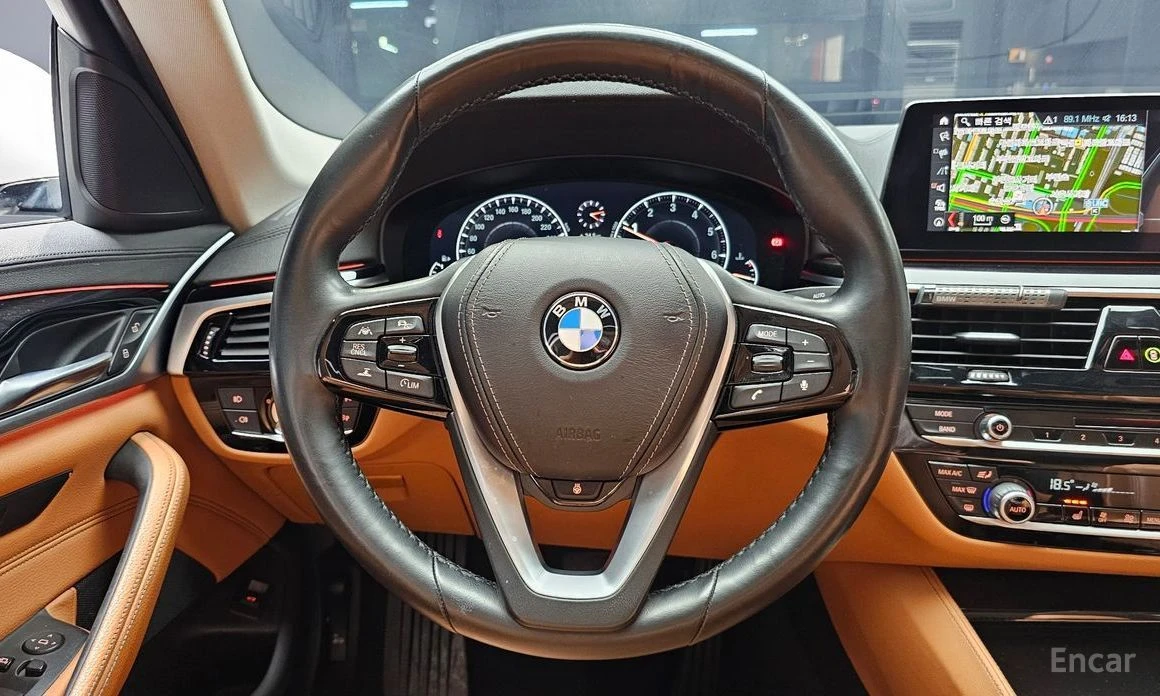 BMW 520, снимка 13 - Автомобили и джипове - 54629557