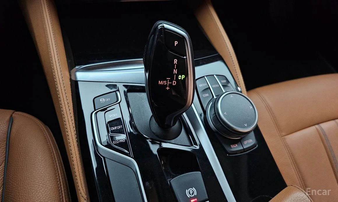 BMW 520, снимка 9 - Автомобили и джипове - 54629557