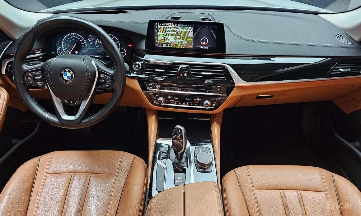 BMW 520, снимка 7 - Автомобили и джипове - 54629557