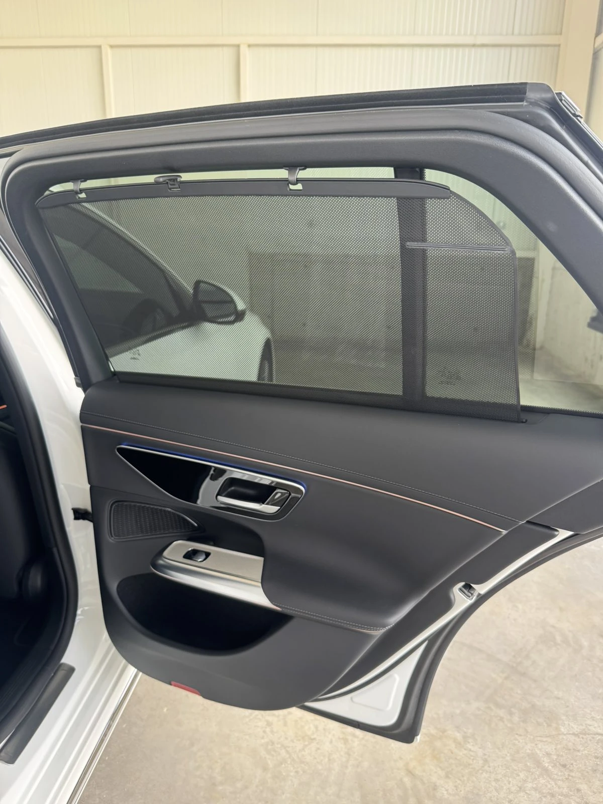 Mercedes-Benz E 300 e , снимка 12 - Автомобили и джипове - 54748784