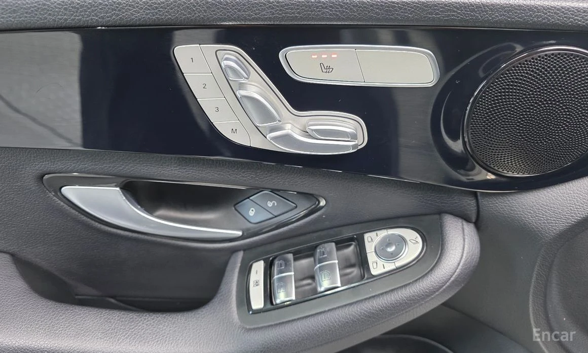 Mercedes-Benz C 200, снимка 12 - Автомобили и джипове - 54769484