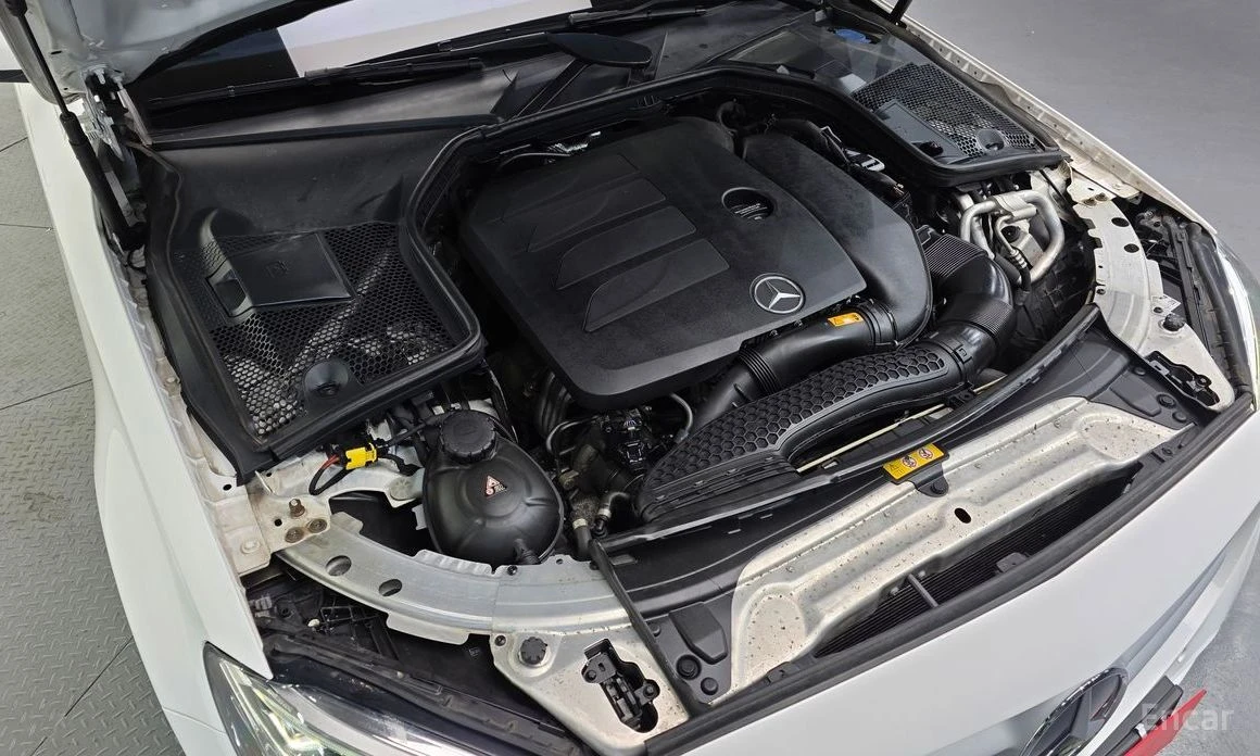 Mercedes-Benz C 200, снимка 6 - Автомобили и джипове - 54769484