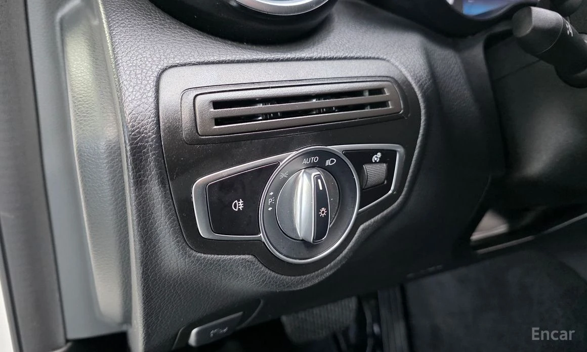 Mercedes-Benz C 200, снимка 13 - Автомобили и джипове - 54769484