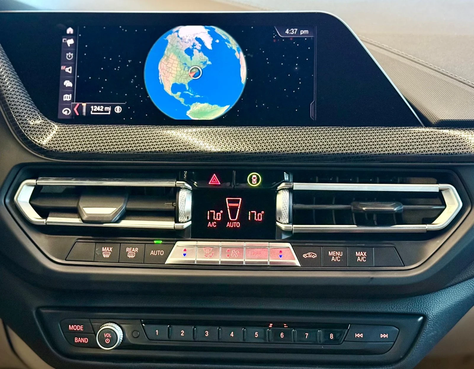 BMW 2 Gran Coupe Xdrive* Carplay* Iconiq Glow* Подгрев* Лизинг, снимка 13 - Автомобили и джипове - 55008192