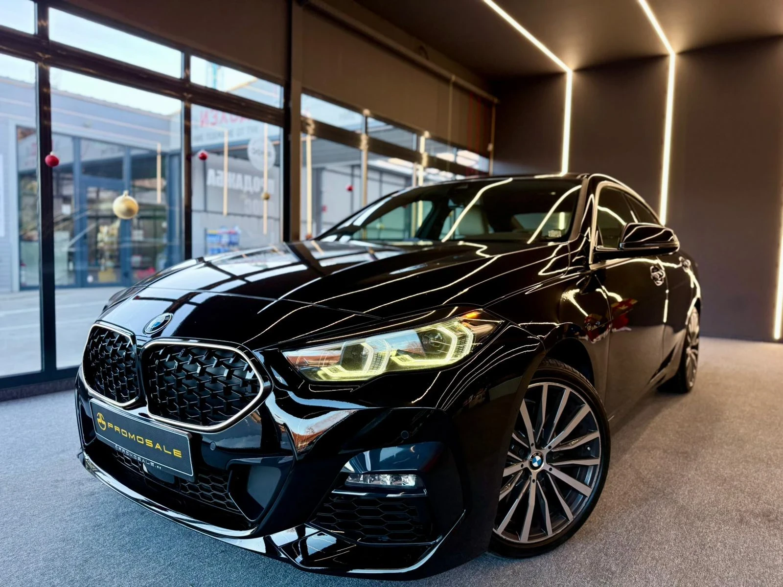 BMW 2 Gran Coupe Xdrive* Carplay* Iconiq Glow* Подгрев* Лизинг, снимка 4 - Автомобили и джипове - 55008192